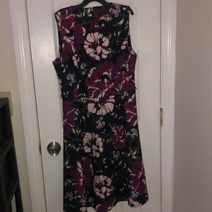 Tommy Hilfiger Dress 🍷